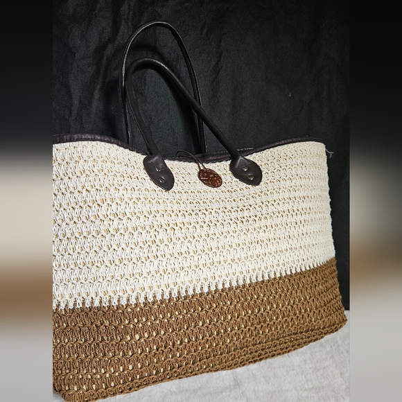 Boutique Tote - Picture 2 of 4